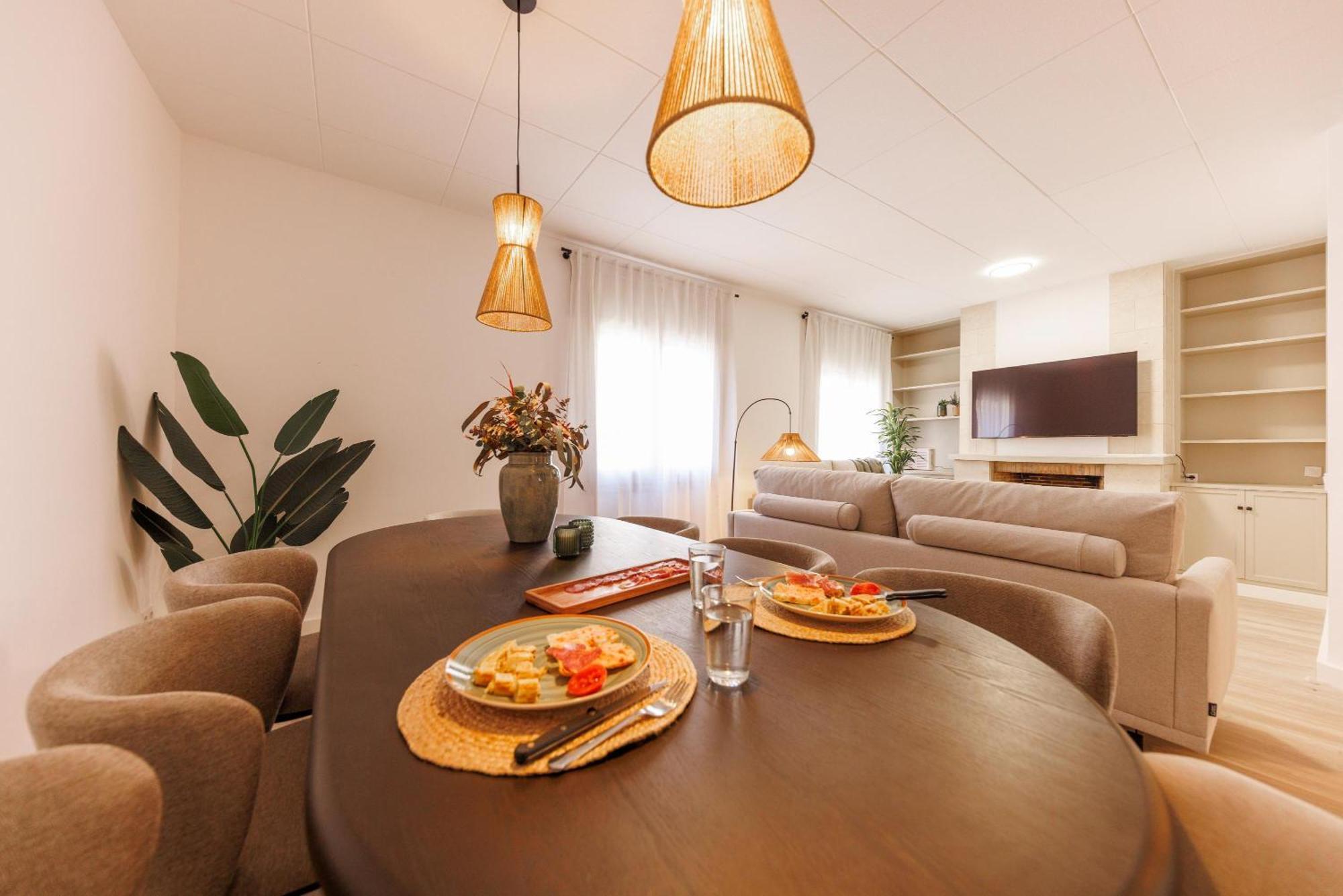 Bravissimo Maragall, Very Spacious And Appartement *