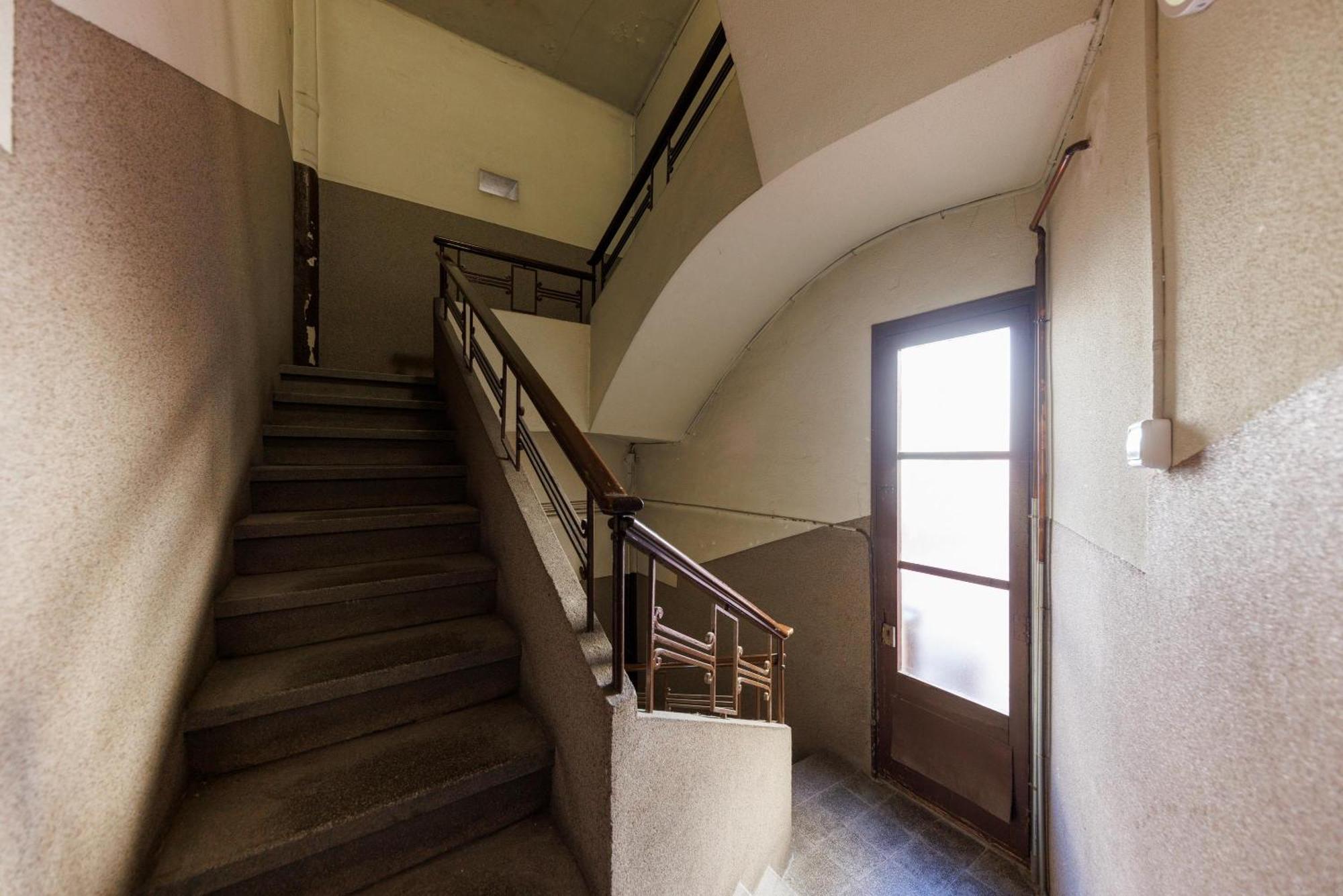 Bravissimo Maragall, Very Spacious And Appartement